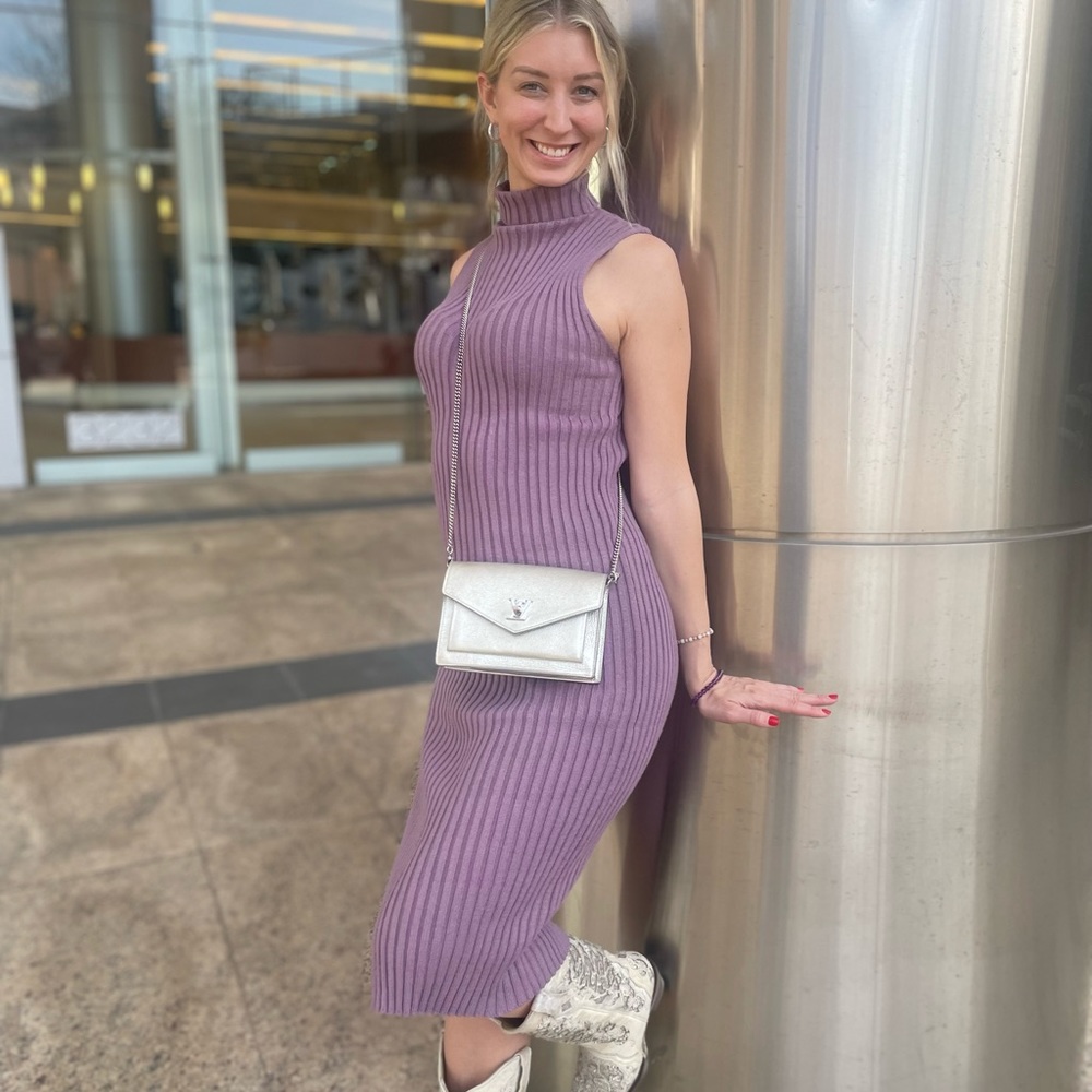 Sleeveless sweater dress